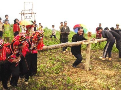 បុណ្យតេតរដូវវស្សារបស់ជនជាតិ Ha Nhi - ảnh 2